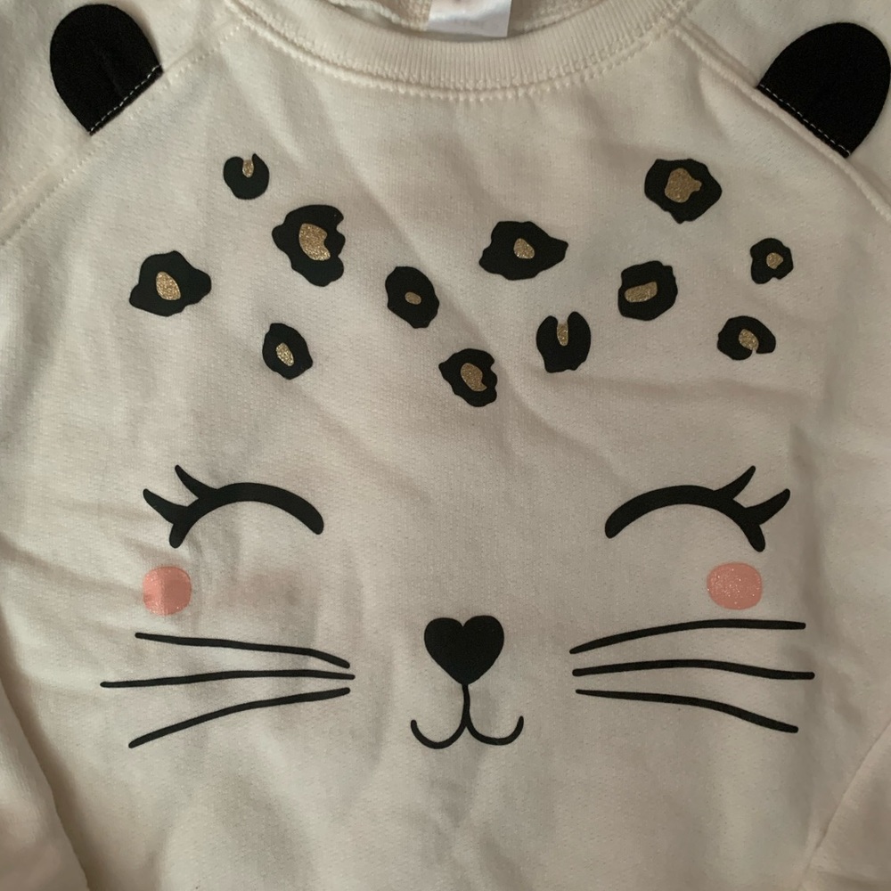 New cat sweater - Picture 3 of 6